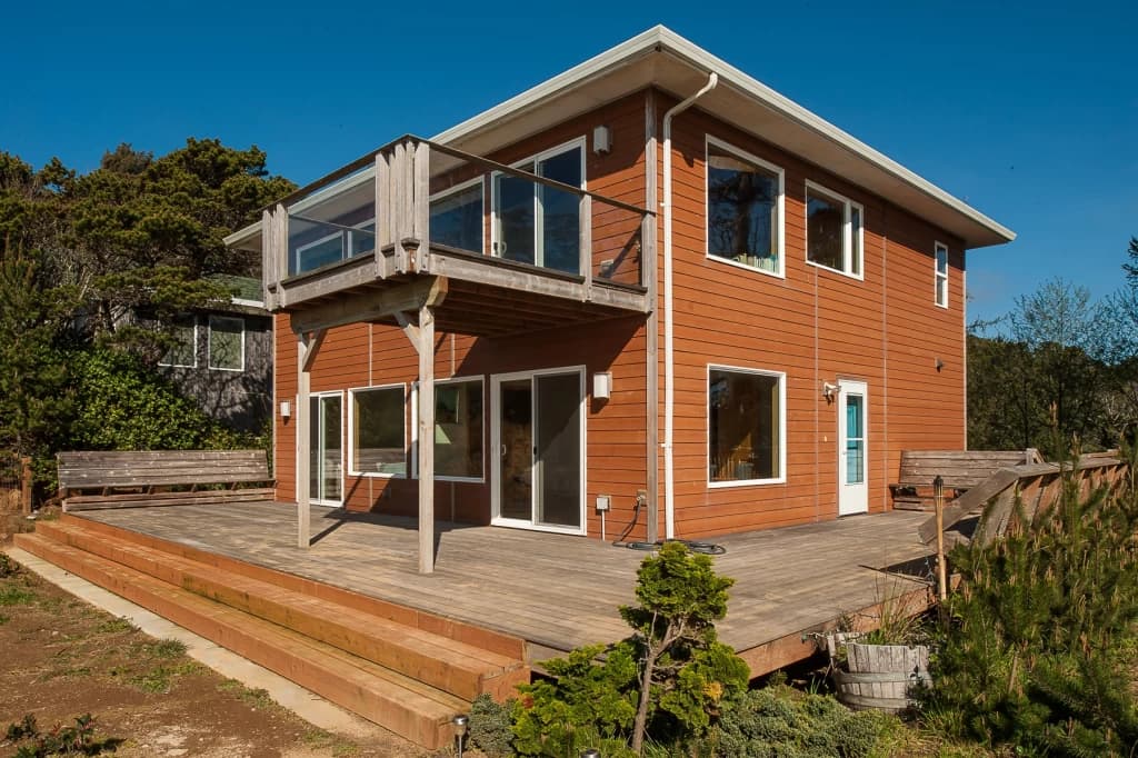 Modern coastal home exterior