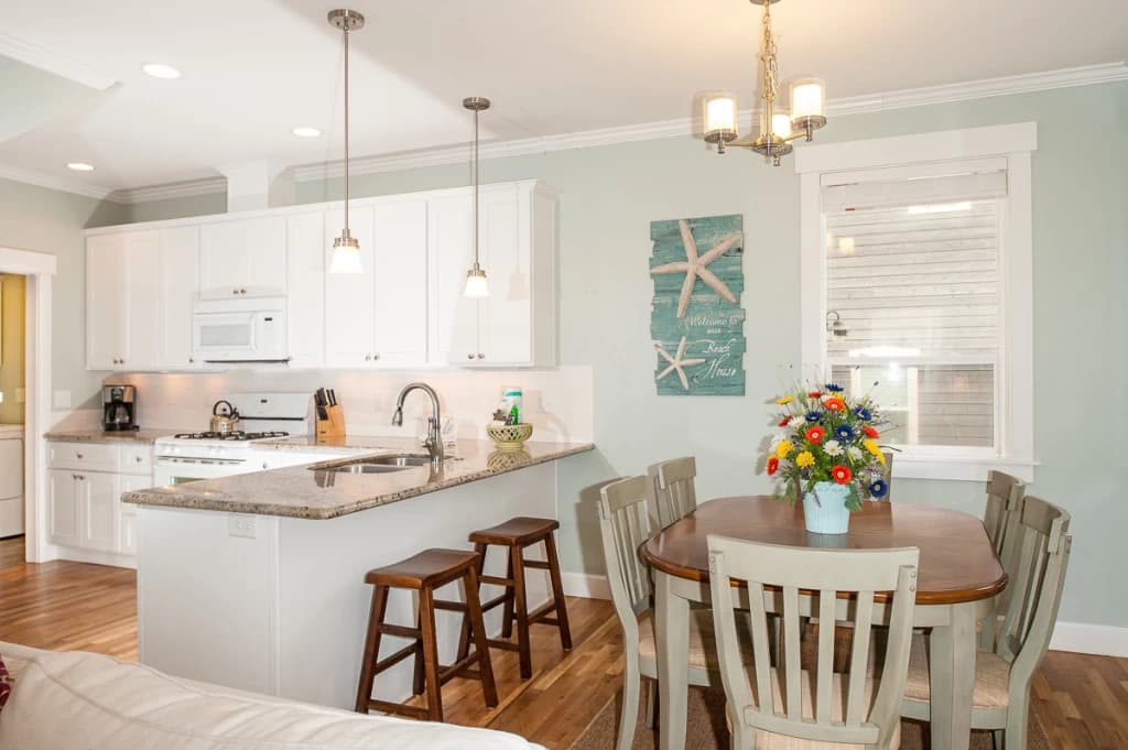 Kitchen and dining area