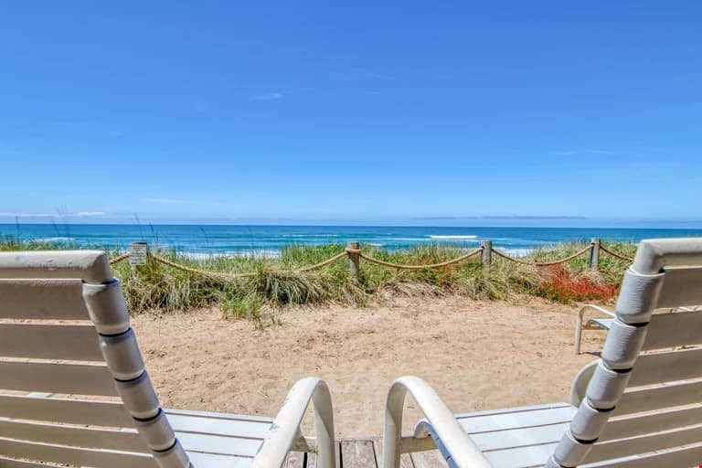 Breakers Beach House #5 — Beach view from deck