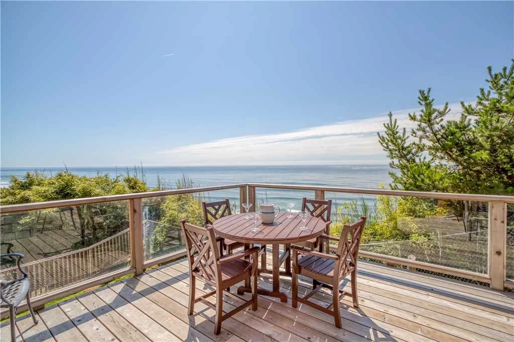 Waterfront deck with dining