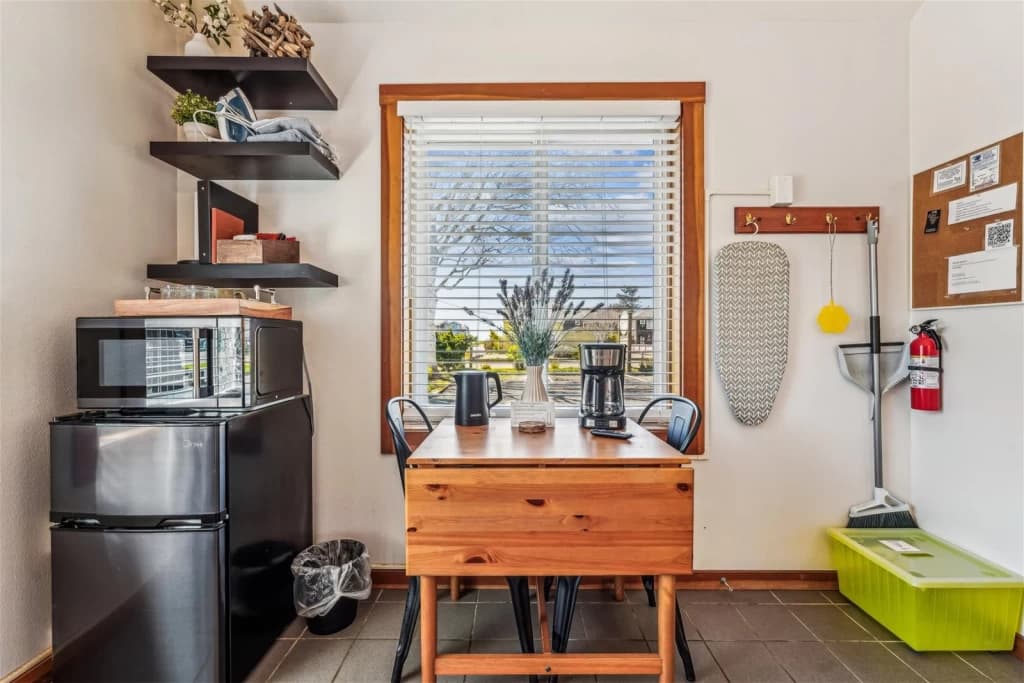 Kitchenette with patio view