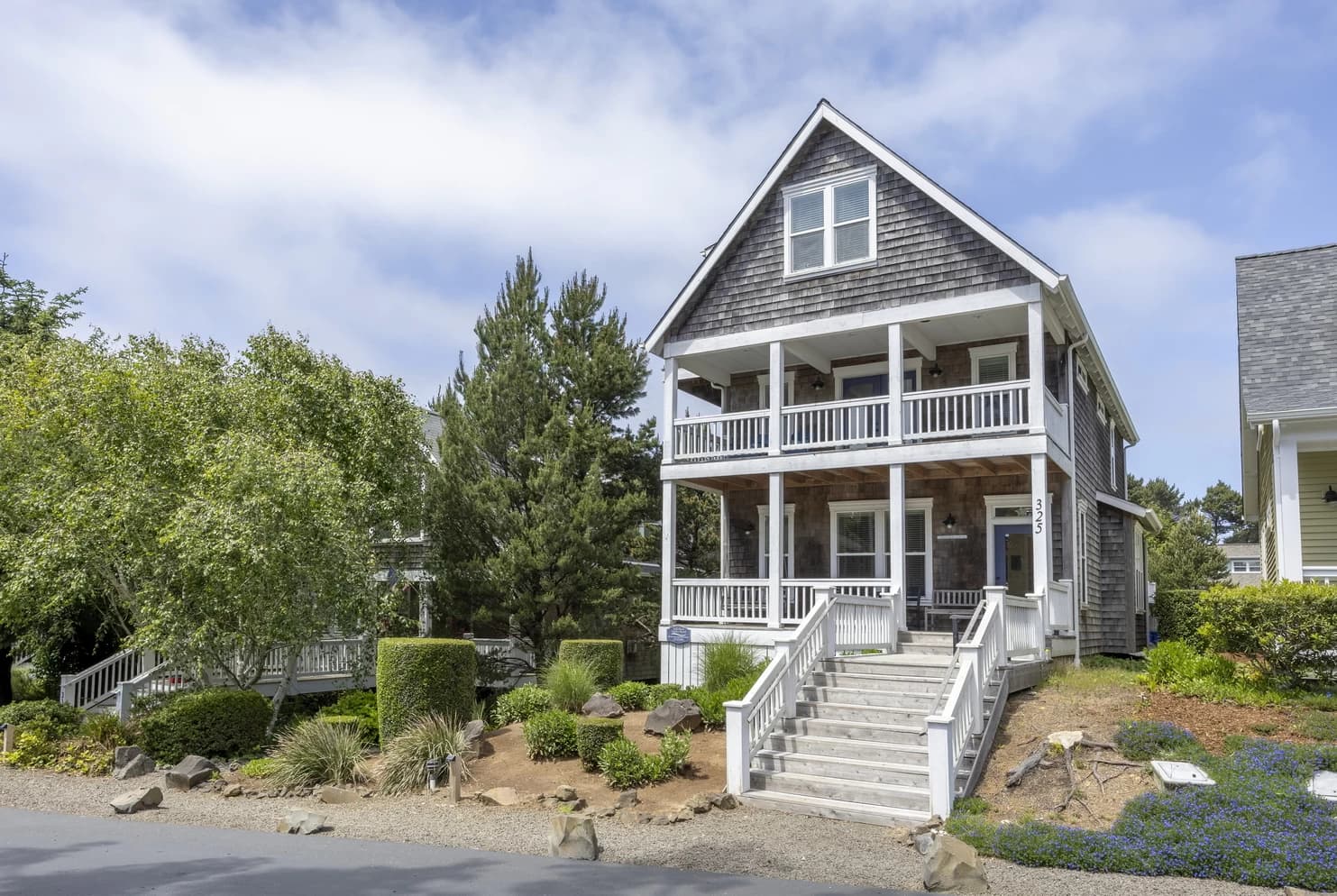 Americana | Bella Beach | Hot Tub | Bikes | Foos Ball | Family Cottage