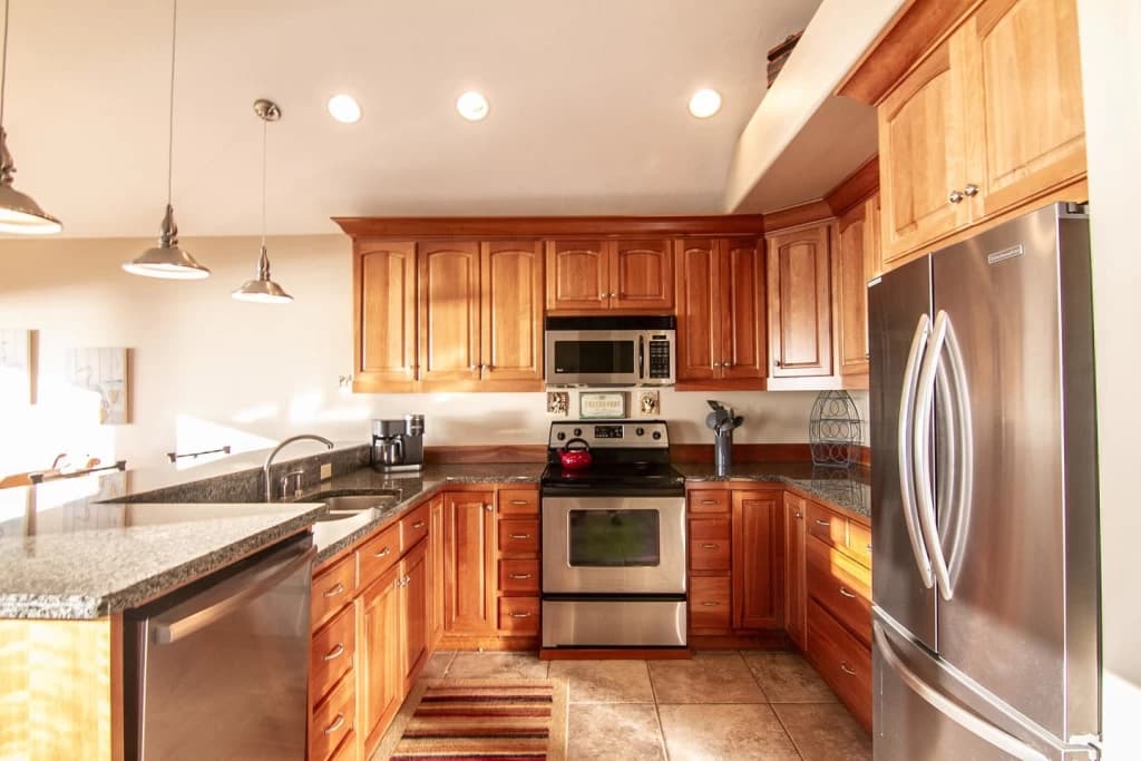 Spacious kitchen with granite countertops