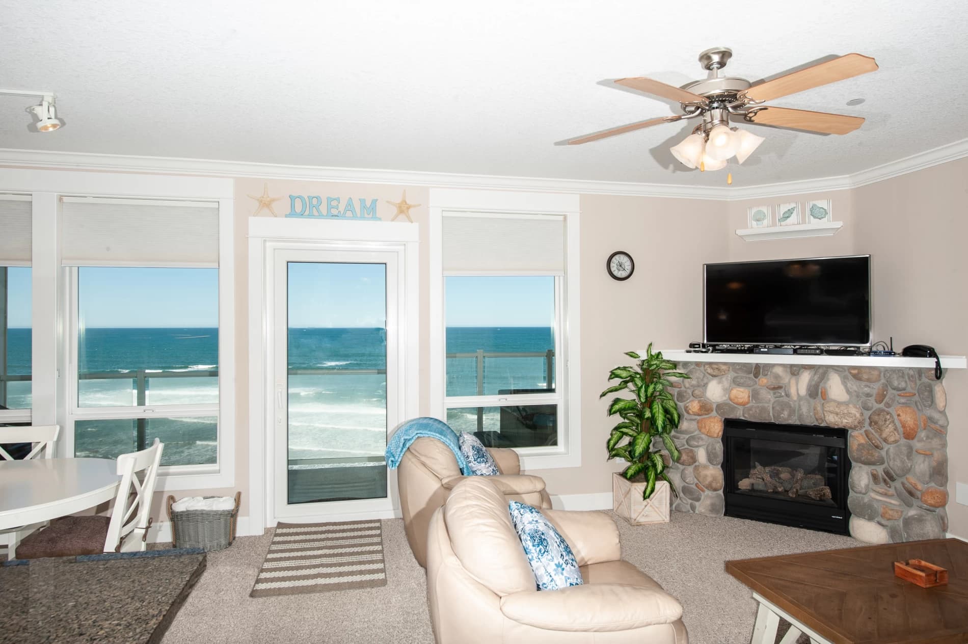 Beach Haven Oceanfront Condo w/ Private Hot Tub