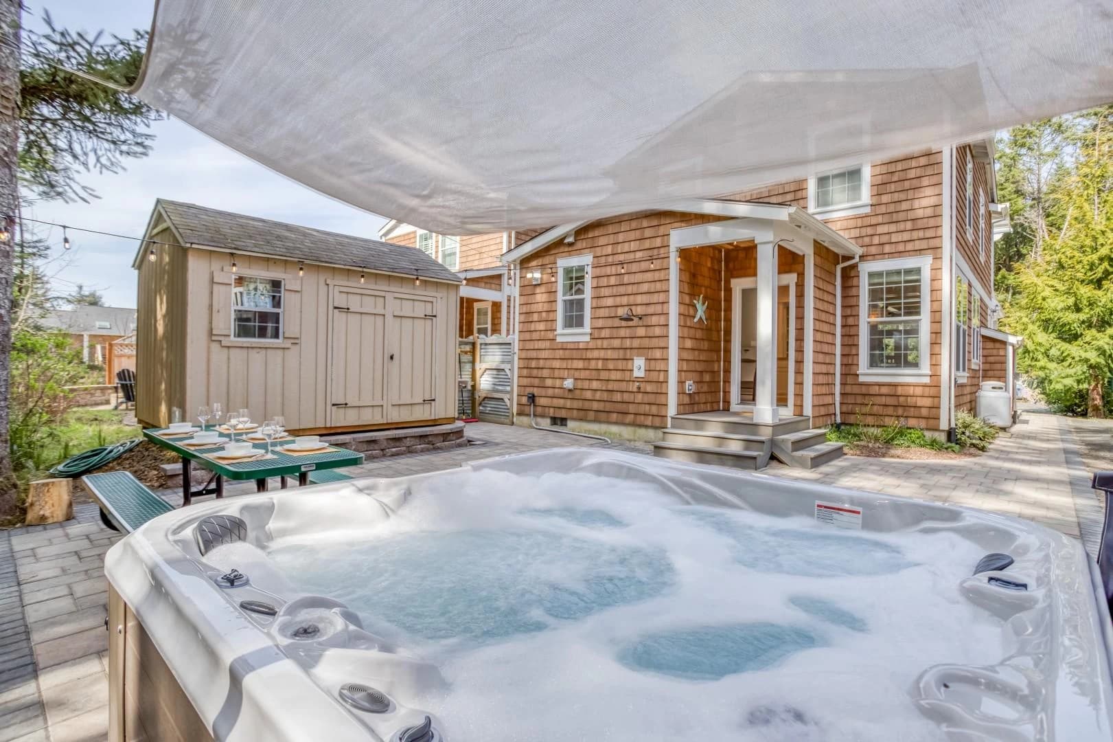 Koral Retreat - Hot Tub