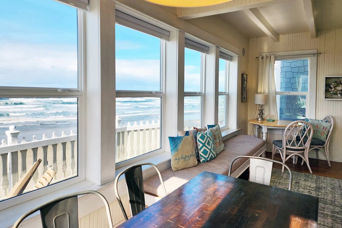 Nye Beach House - Newport — photo 1