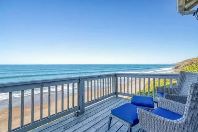 The Diamond K - Bella Beach