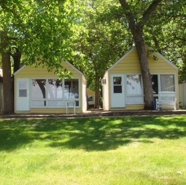 Pick's Lakeshore Resort