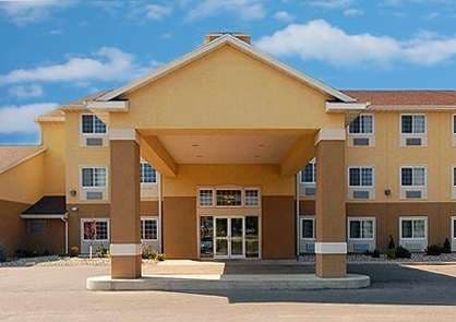 Estherville Hotel & Suites