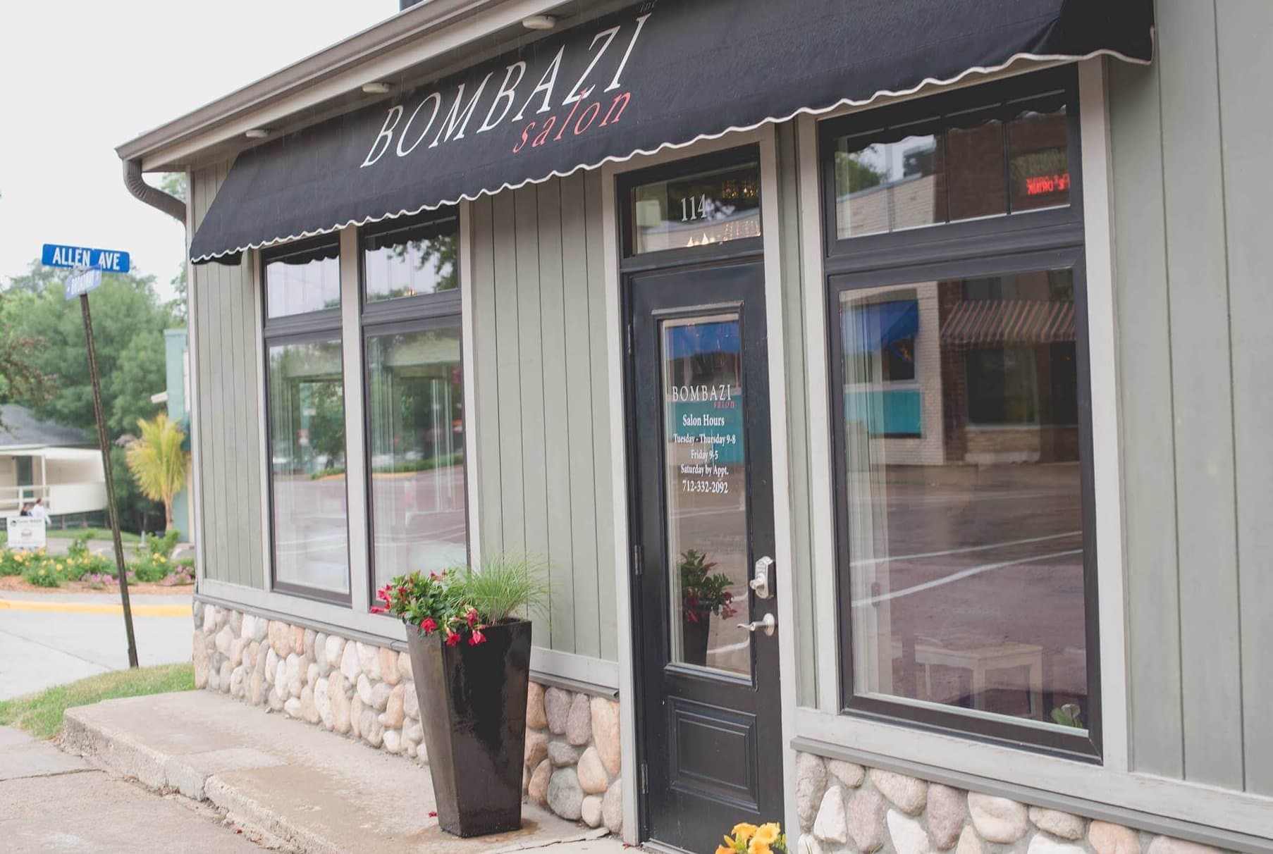 Bombazi Salon