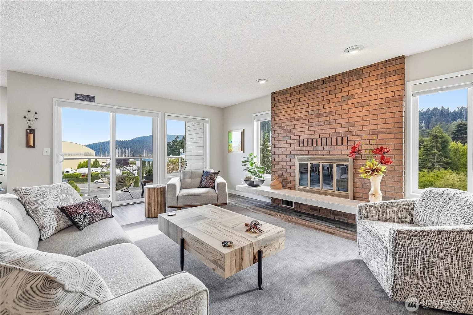 Waterfront Skyline Condo