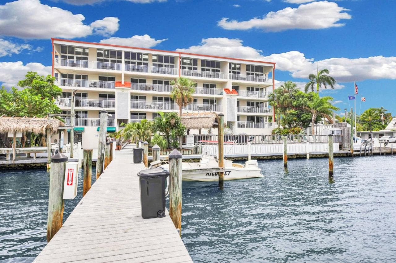 Lovely beach condo!